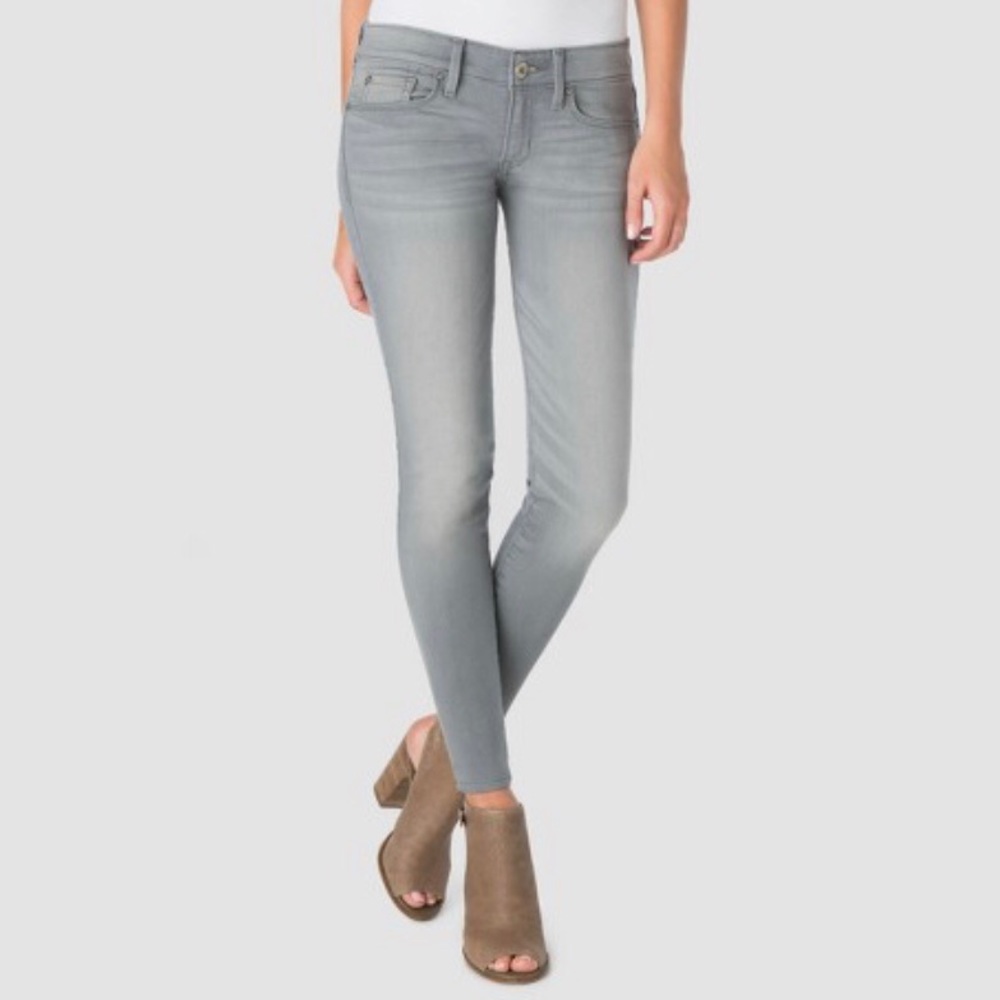 Levi Denizen Low Rise Jeggings- Size 11